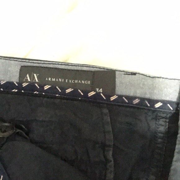 Shorts - Picture 3 of 3